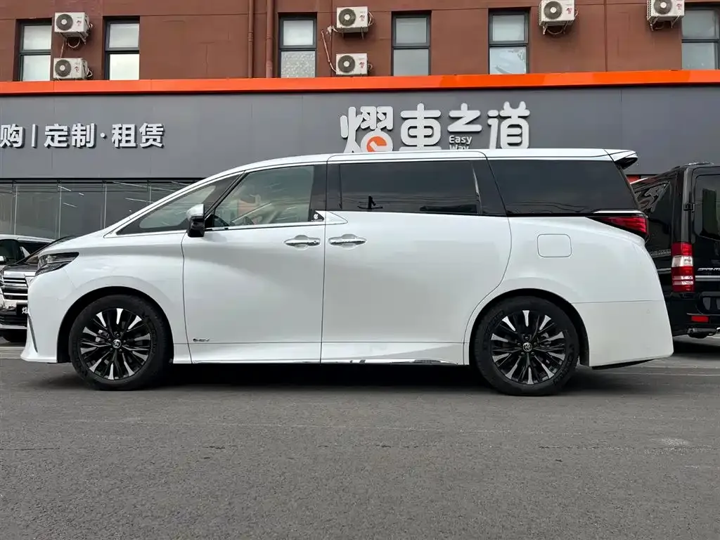 Toyota Alphard 2023 из CN, фото 6
