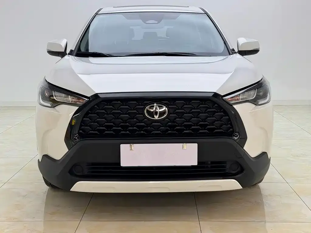 Toyota Corolla Cross 2024 из CN, фото 10