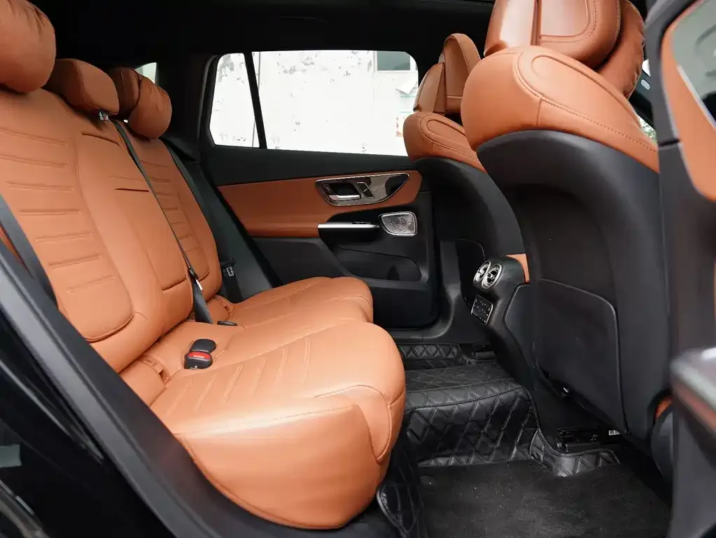 Mercedes-Benz GLC 2024 из CN, фото 2