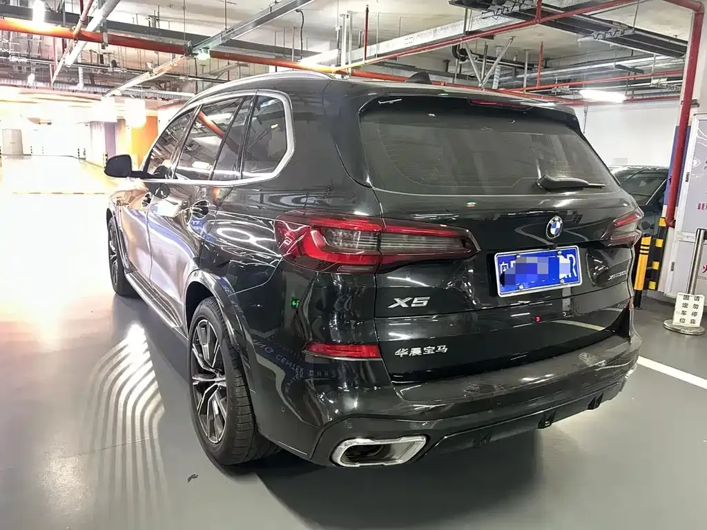 BMW X5 — фото 9