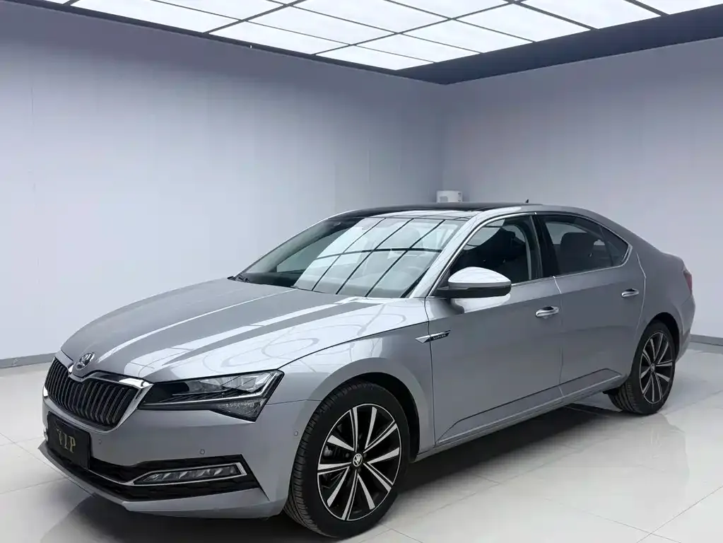 Skoda Superb 2023 из CN, фото 1