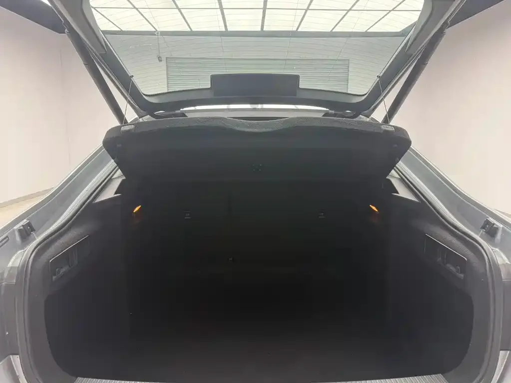 Skoda Superb 2023 из CN, фото 4