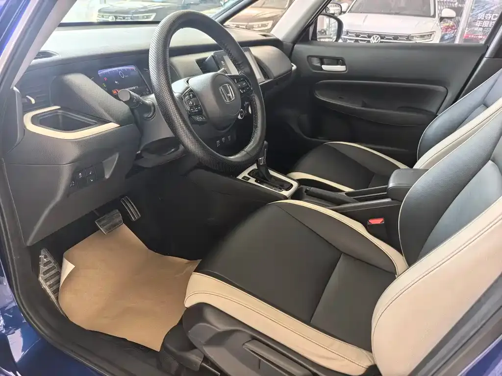 Honda Fit — фото 4