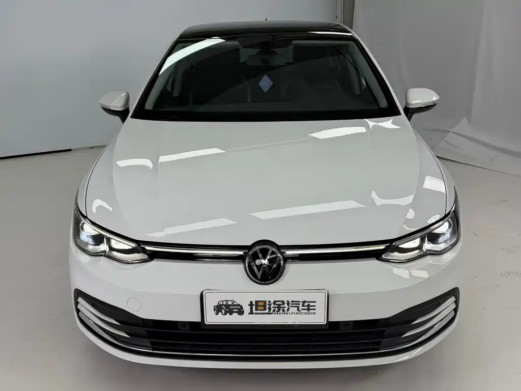 Volkswagen Golf 2023 из CN, фото 4