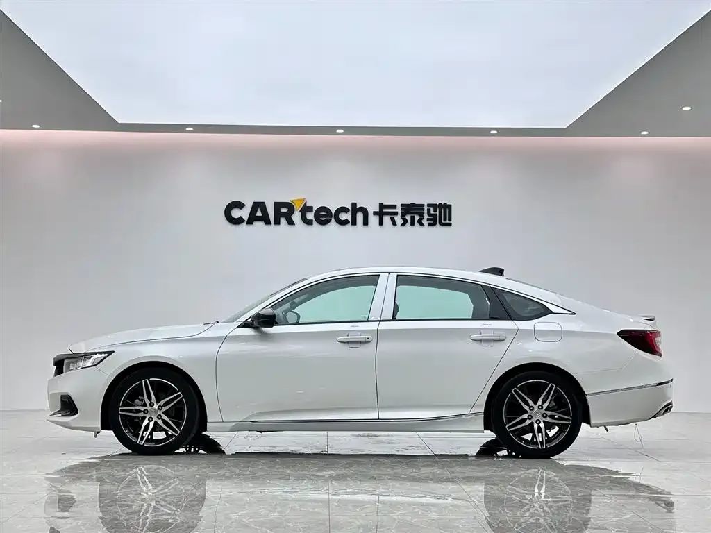 Honda Accord 2022 из CN, фото 7