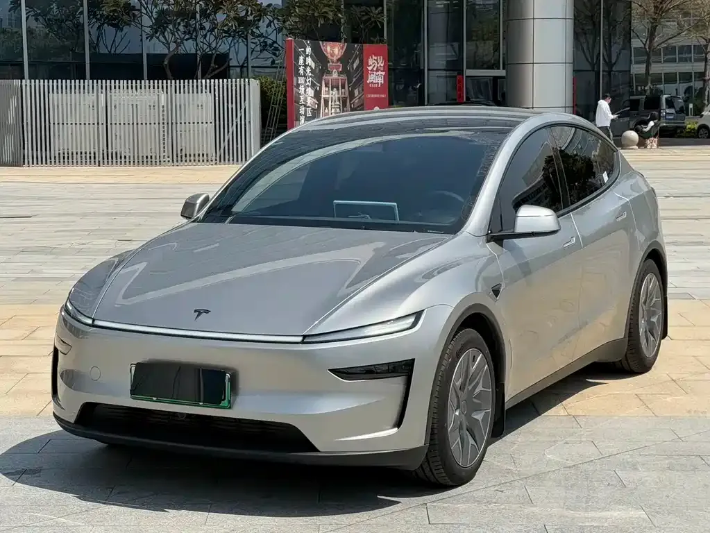 Tesla Model Y L 2025 из CN, фото 1
