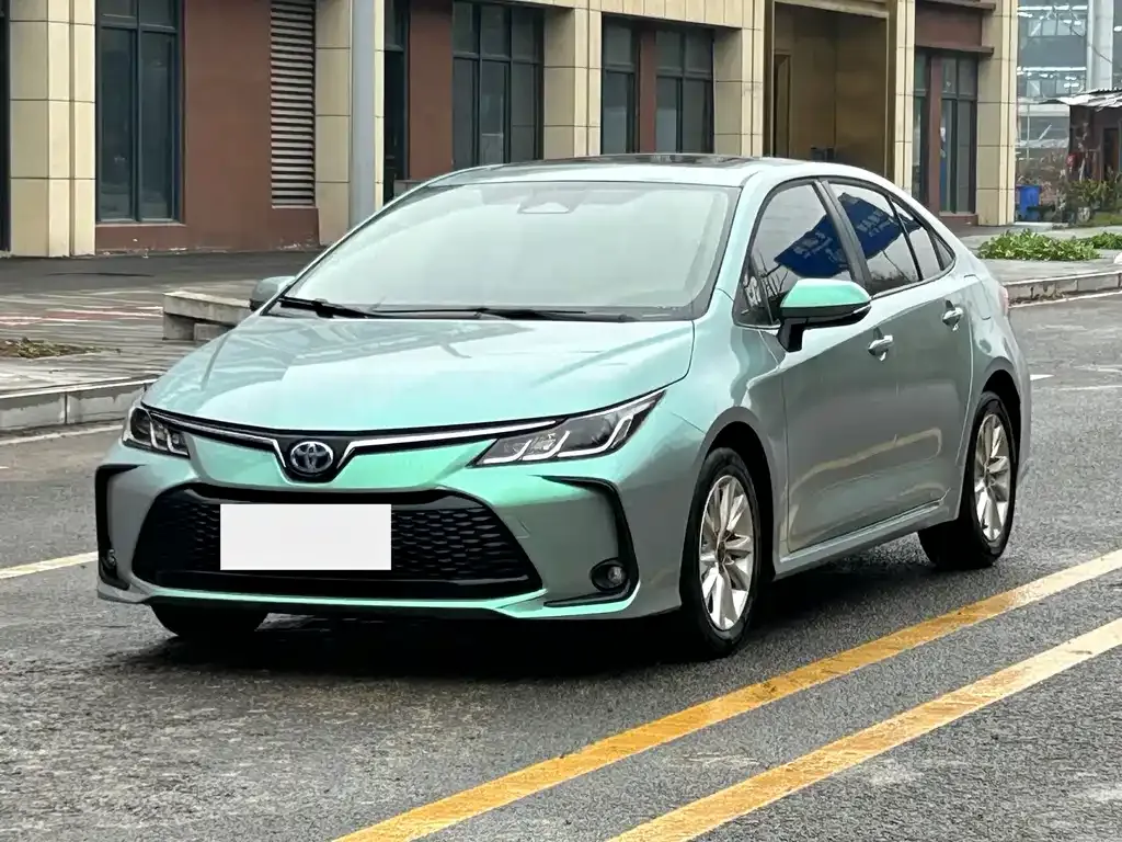 Toyota Corolla 2023 из CN, фото 1
