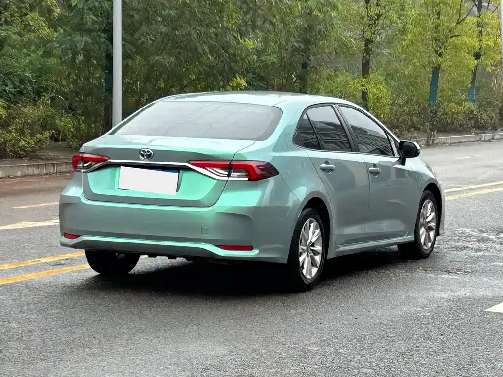 Toyota Corolla 2023 из CN, фото 9