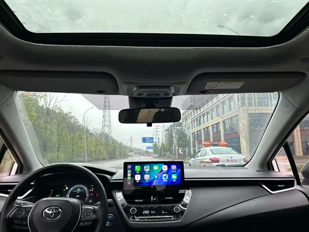 Toyota Corolla 2023 из CN, фото 8