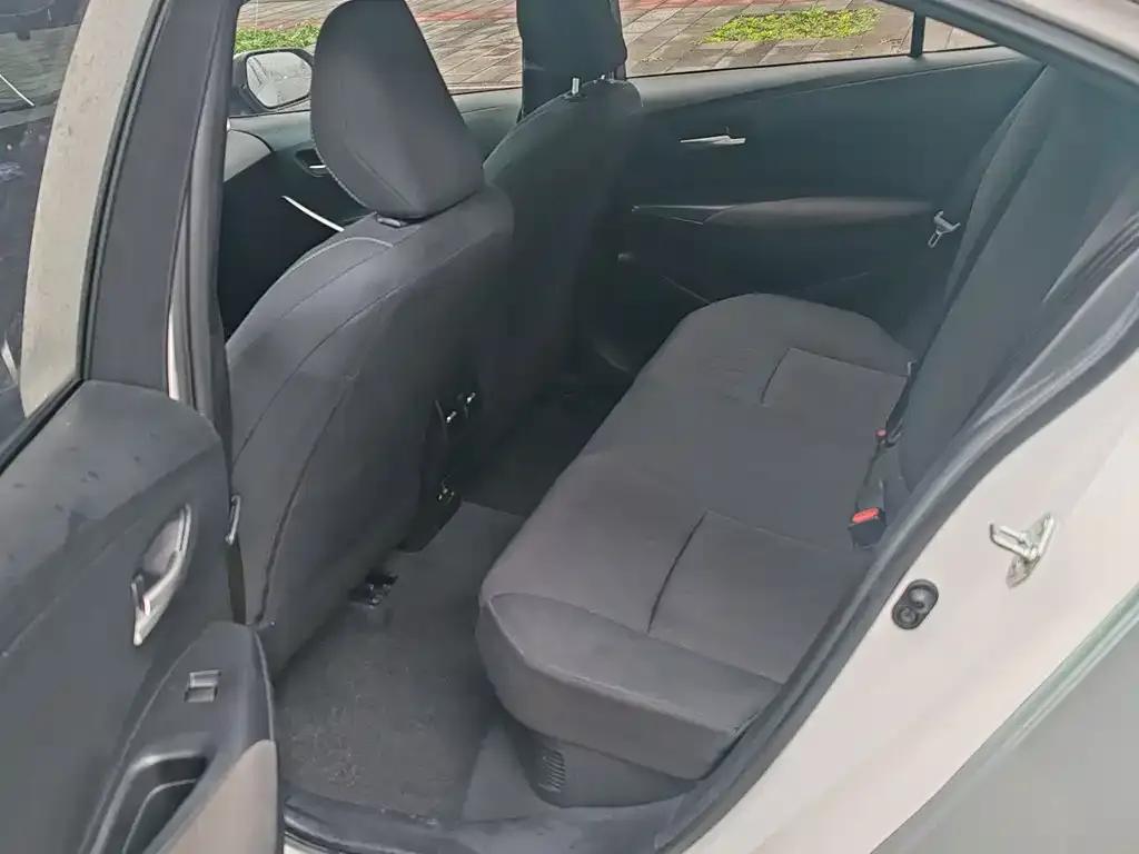 Toyota Corolla 2023 из CN, фото 4