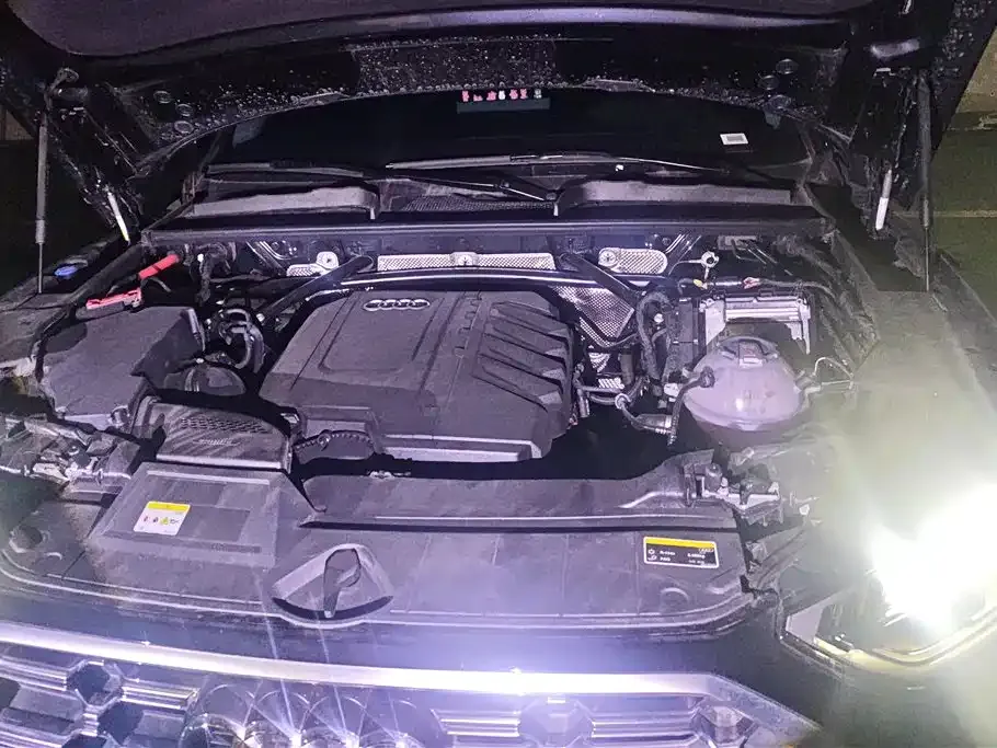 Audi Q5L 2025 из CN, фото 2
