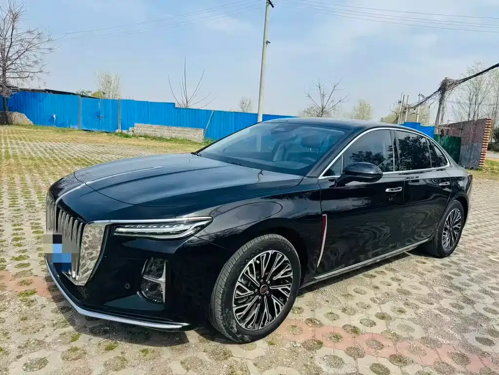 Hongqi H5 — фото 1