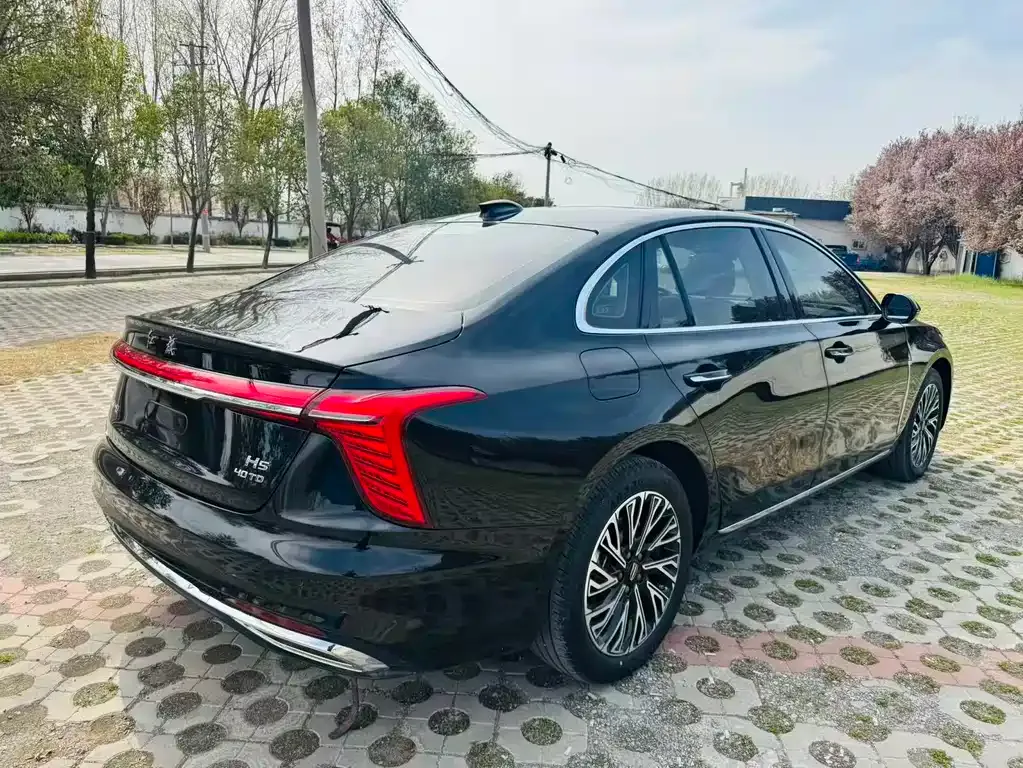 Hongqi H5 — фото 9