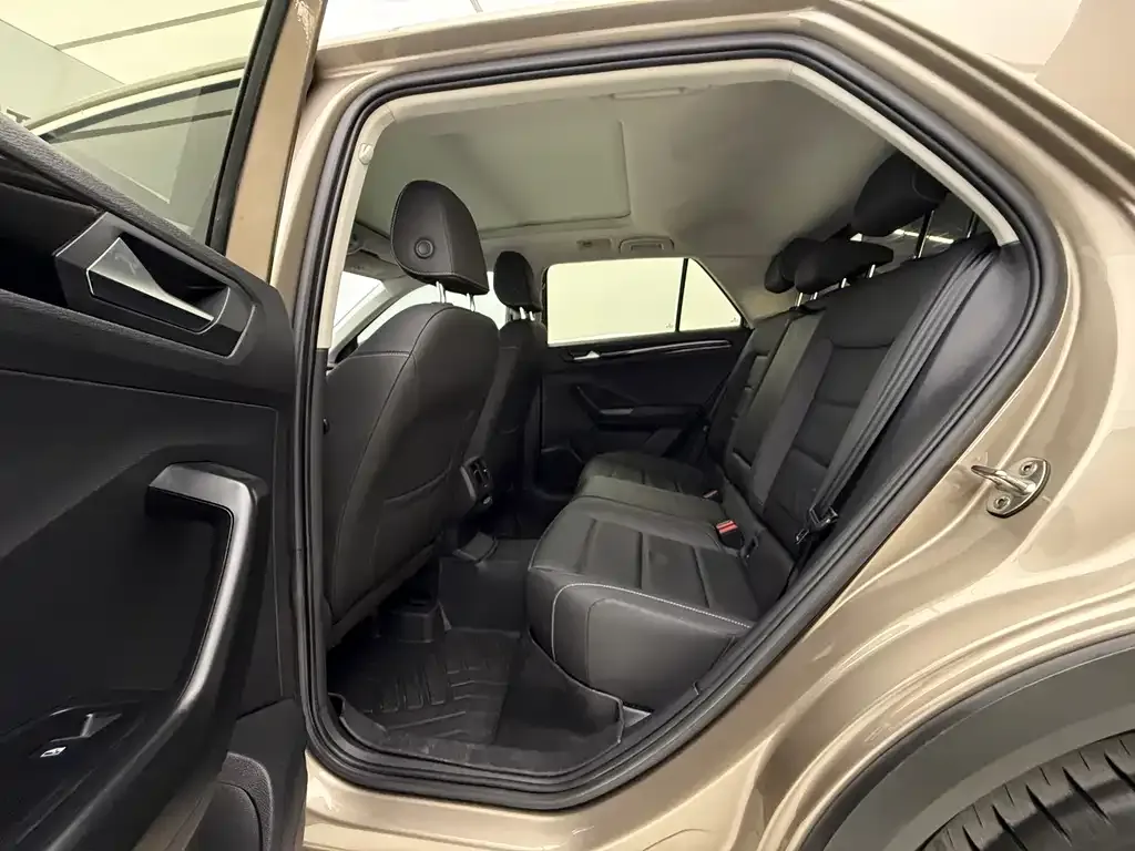 Volkswagen T-Roc 2022 из CN, фото 4