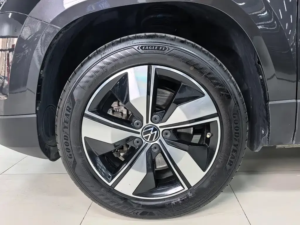Volkswagen Tharu — фото 2