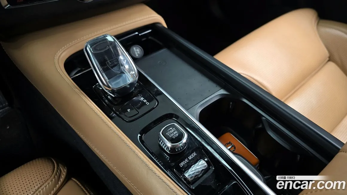Volvo XC90 2021 из KR, фото 9