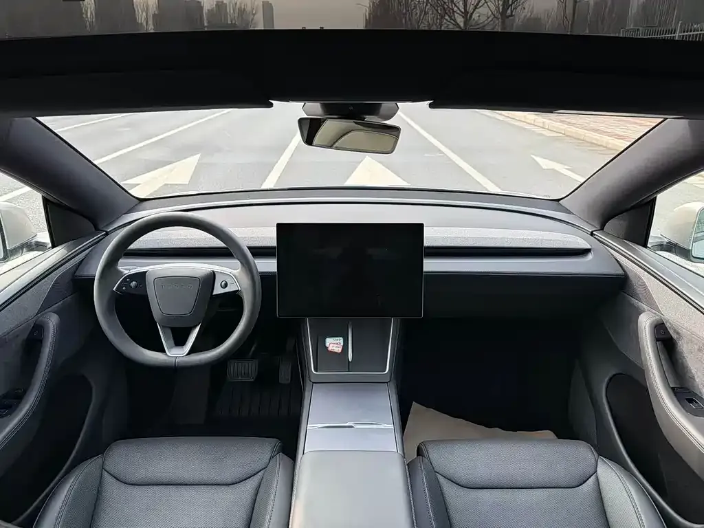 Tesla Model Y L 2025 из CN, фото 5