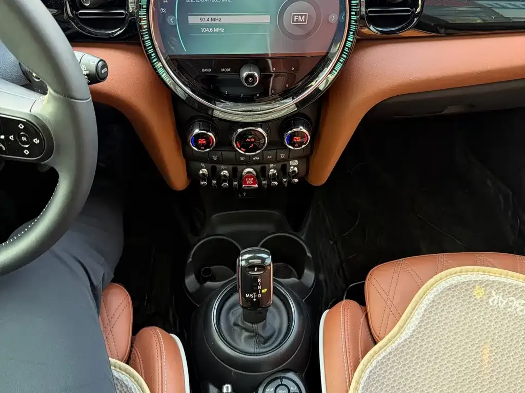 MINI Cooper (3-door) 2024 из CN, фото 5
