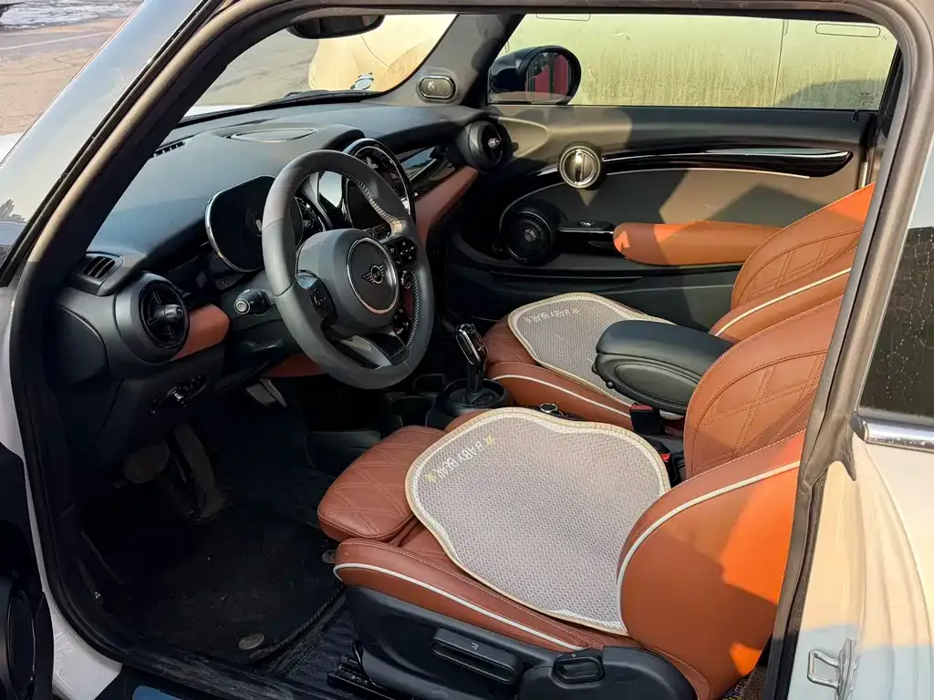 MINI Cooper (3-door) 2024 из CN, фото 4