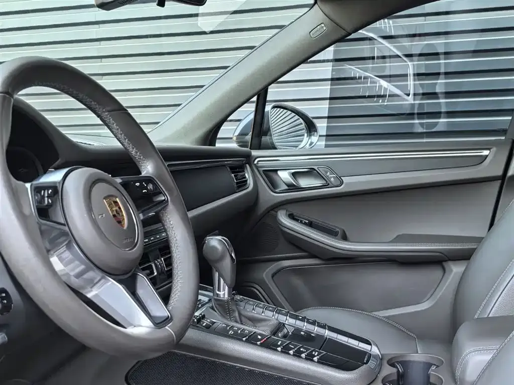 Porsche Macan — фото 2