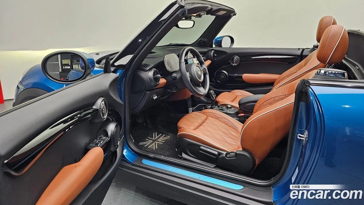 Mini Cooper Convertible 2022 из KR, фото 7