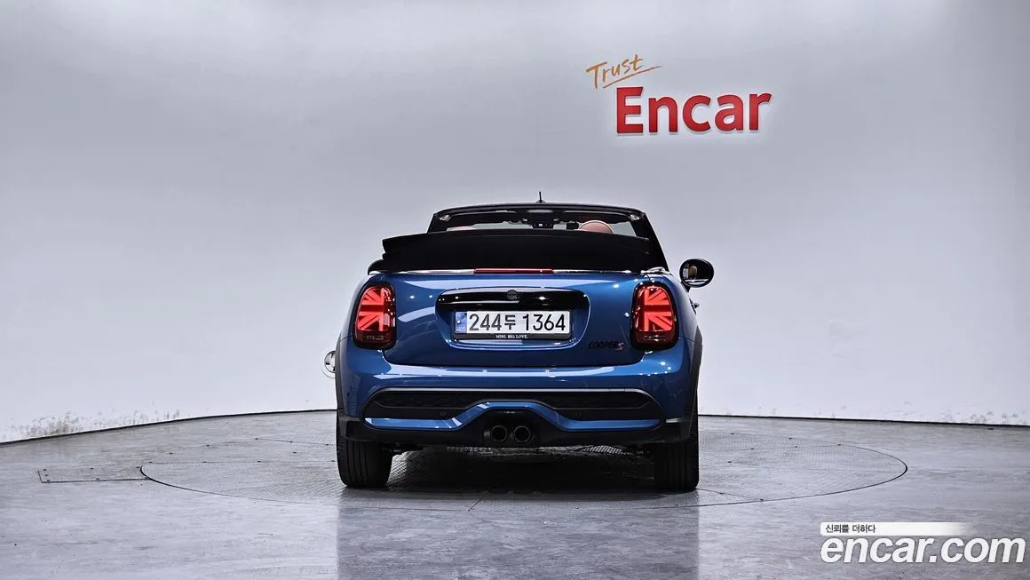 Mini Cooper Convertible 2022 из KR, фото 4