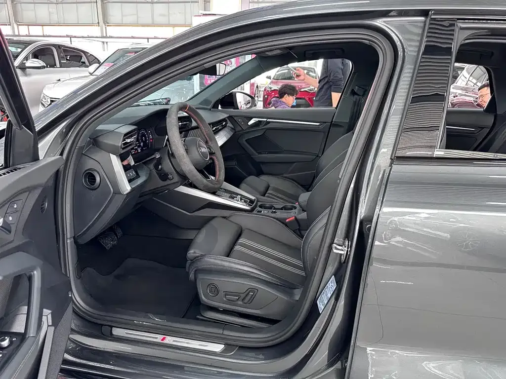 Audi A3 2022 из CN, фото 7
