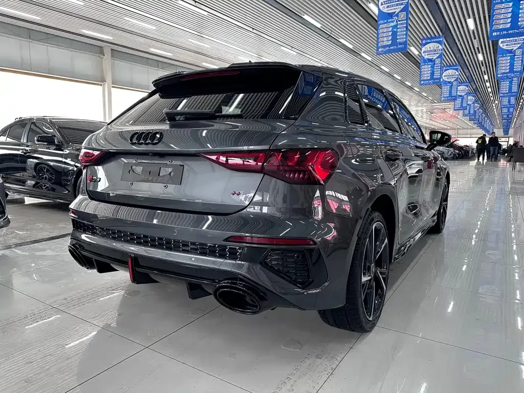 Audi A3 2022 из CN, фото 9