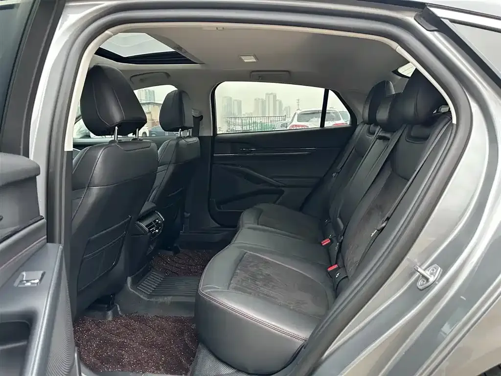 Ford Mondeo 2023 из CN, фото 2