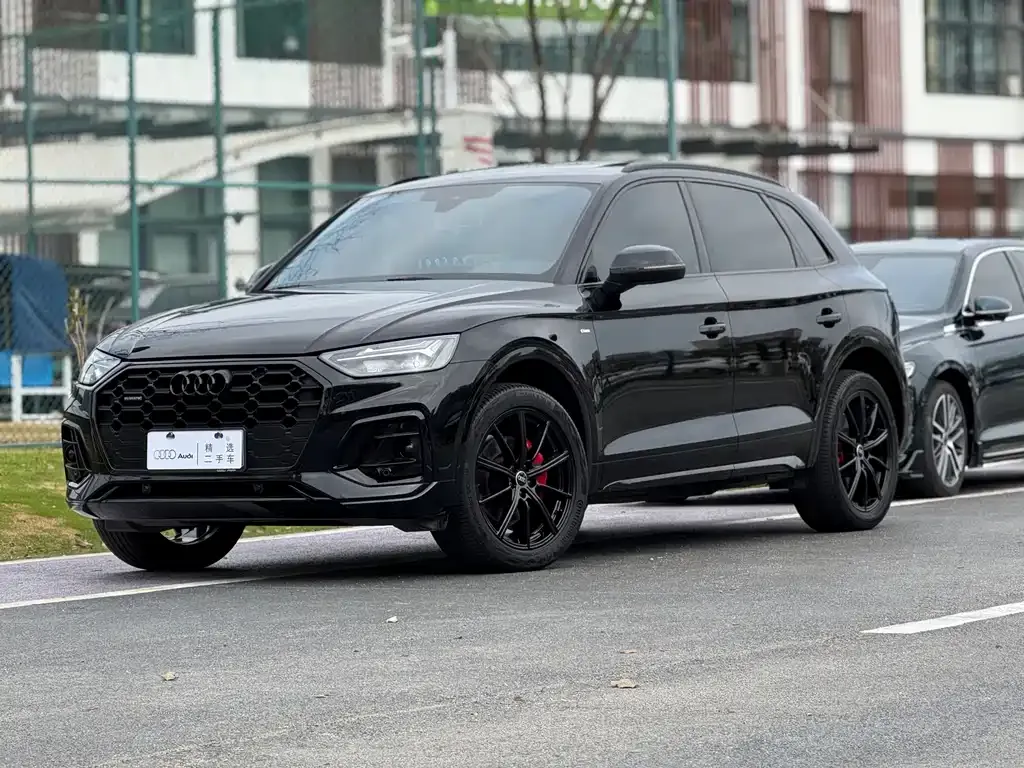 Audi Q5L 2022 из CN, фото 1
