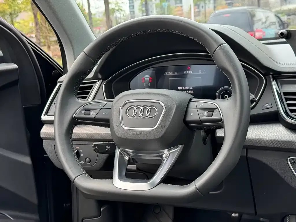 Audi Q5L 2022 из CN, фото 6