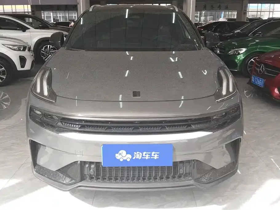 Lynk & Co 06 2023 из CN, фото 10