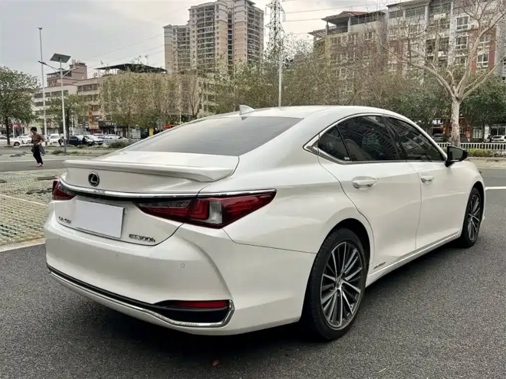 Lexus ES 2021 из CN, фото 4