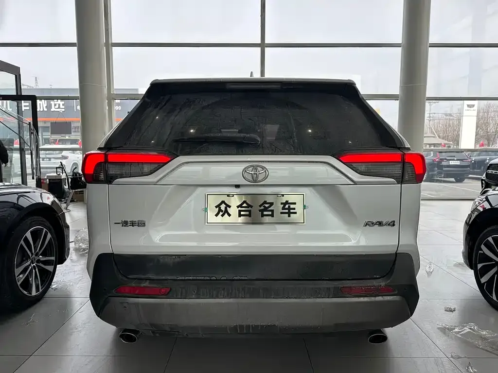 Toyota RAV4 2022 из CN, фото 9