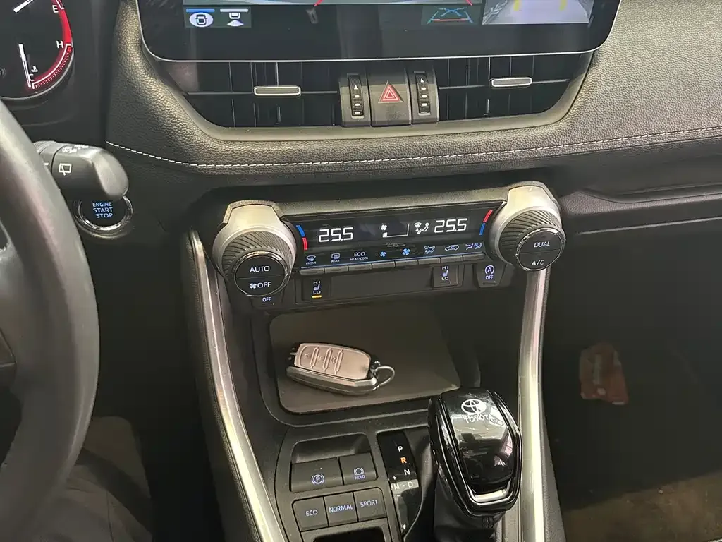 Toyota RAV4 2022 из CN, фото 6