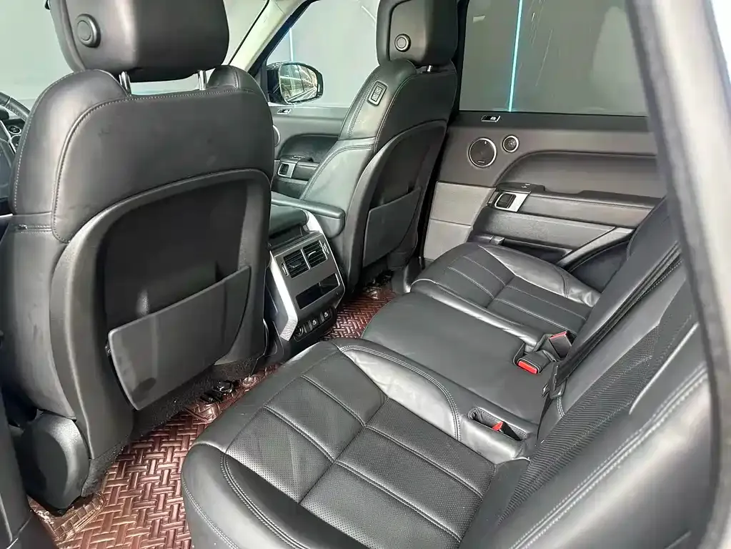 Land Rover Sport PHEV 2021 из CN, фото 4