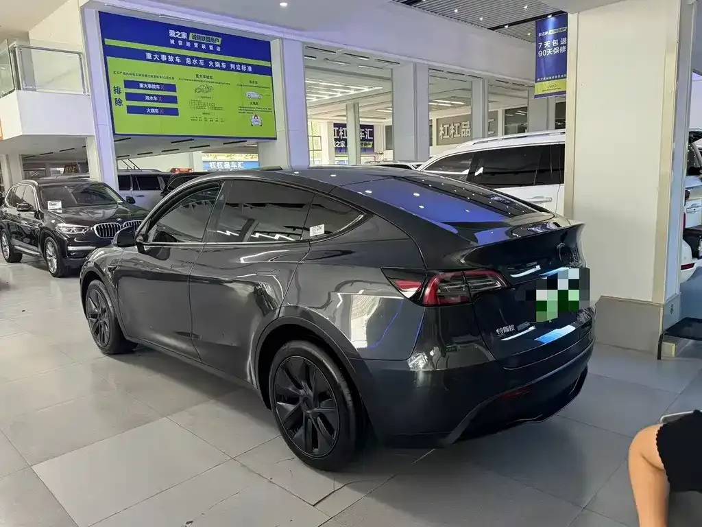 Tesla Model Y 2024 из CN, фото 7