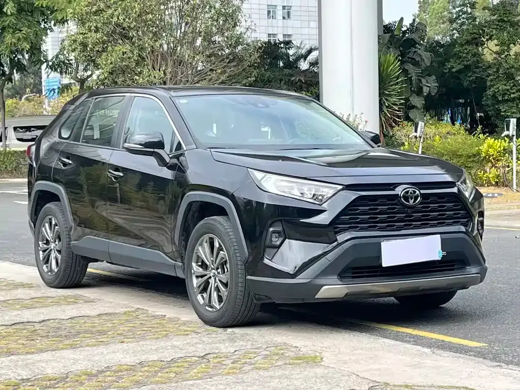 Toyota RAV4 2023 из CN, фото 10