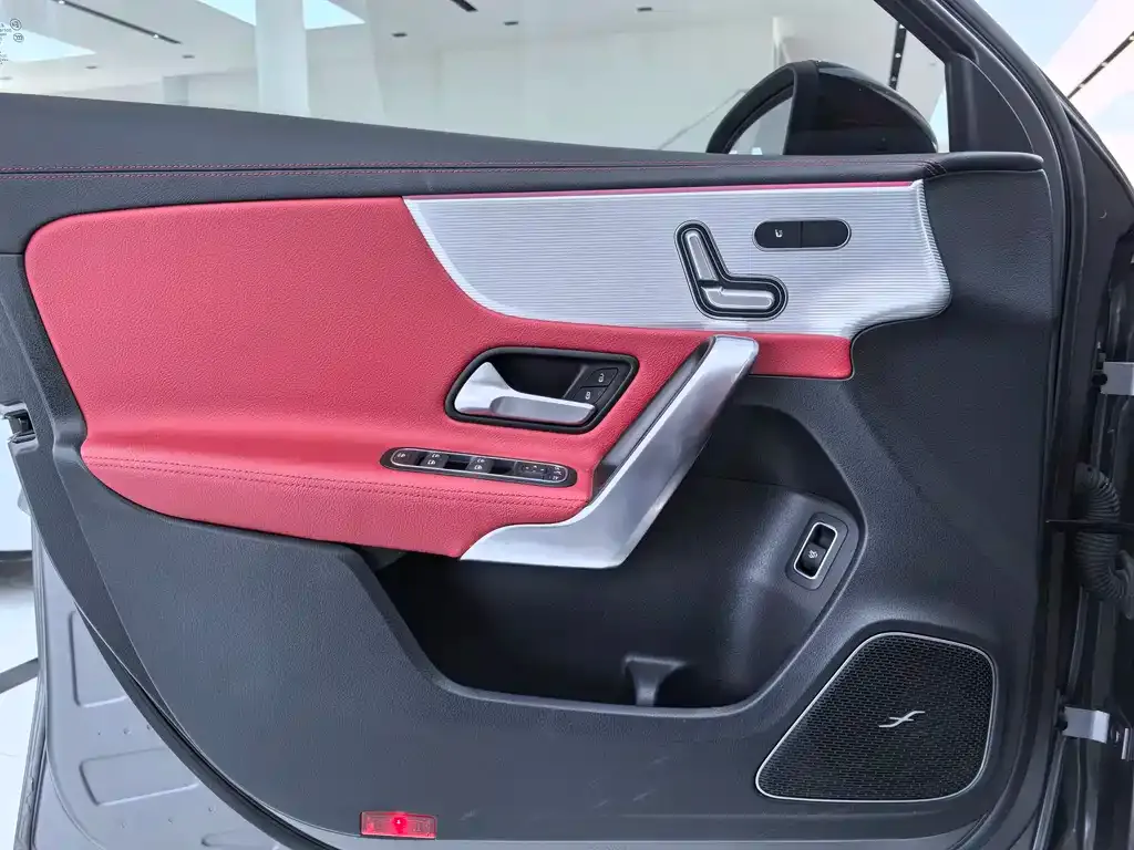 Mercedes-Benz A-Class AMG — фото 3