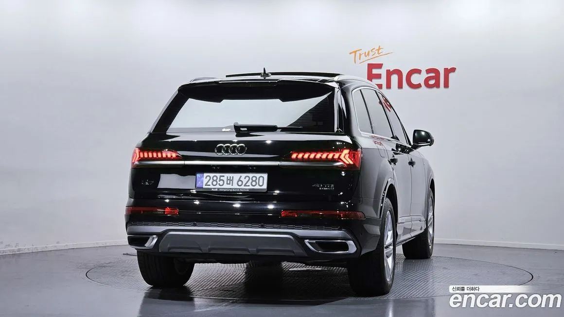 Audi Q7 2022 из KR, фото 4