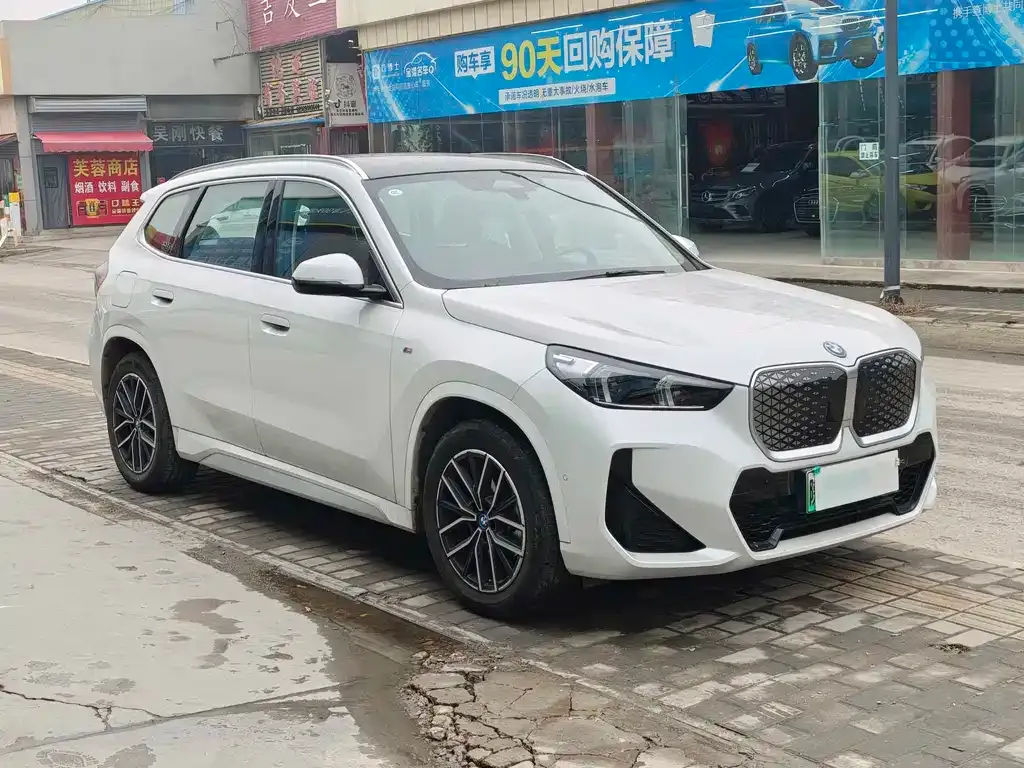 BMW iX1 2025 из CN, фото 1