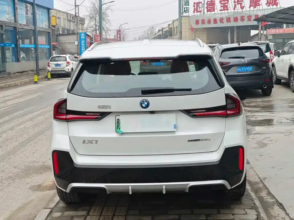 BMW iX1 2025 из CN, фото 9