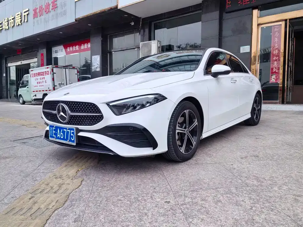 Mercedes-Benz A-Class — фото 1
