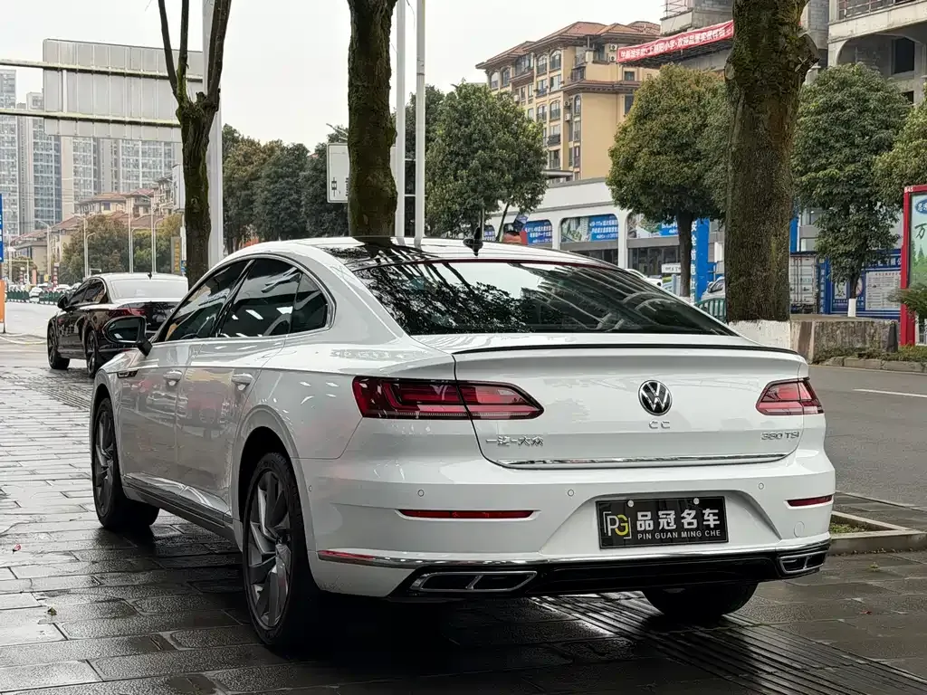 Volkswagen CC — фото 9