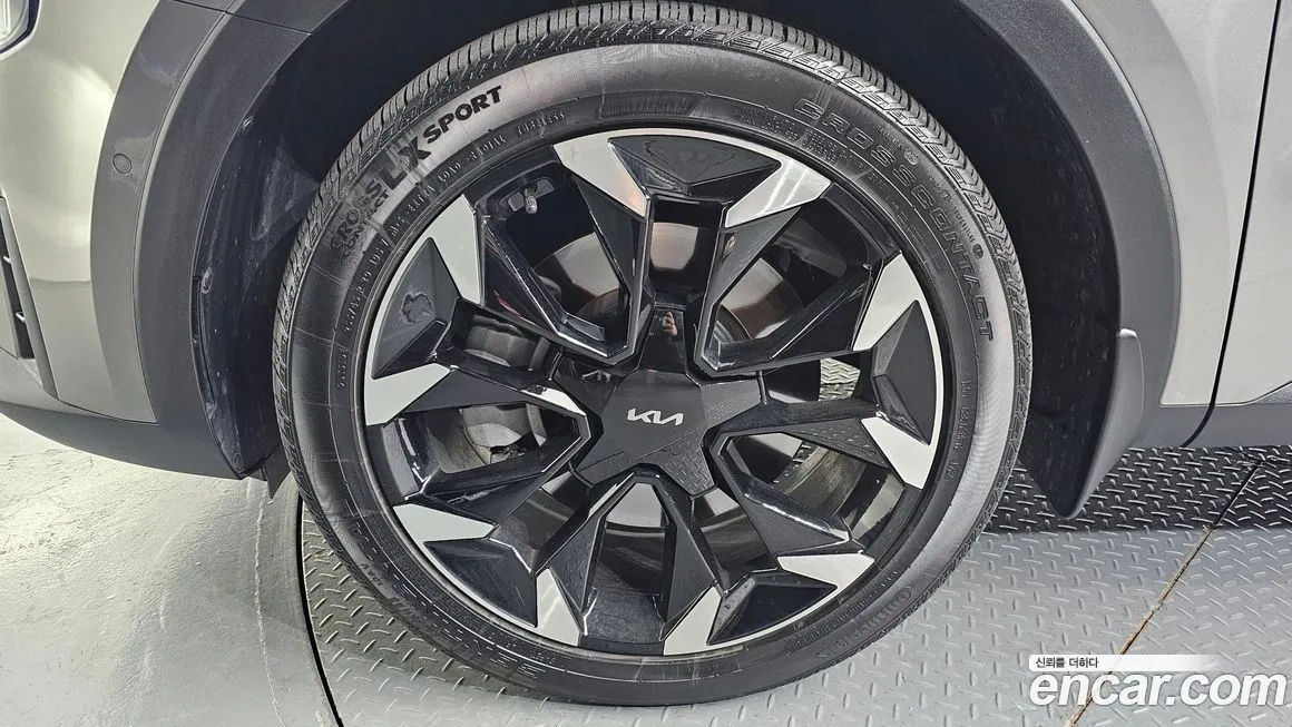 Kia Sorento — фото 5