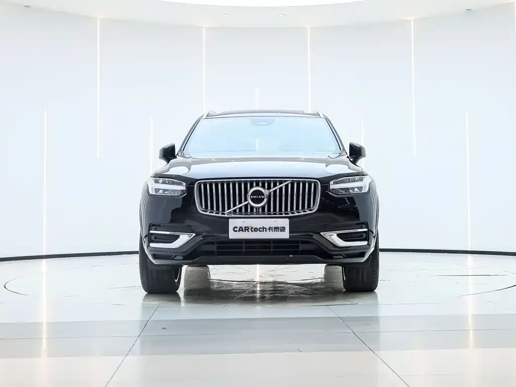 Volvo XC90 — фото 2