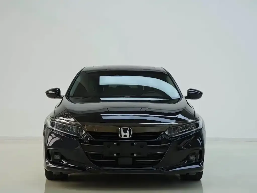 Honda Accord — фото 8