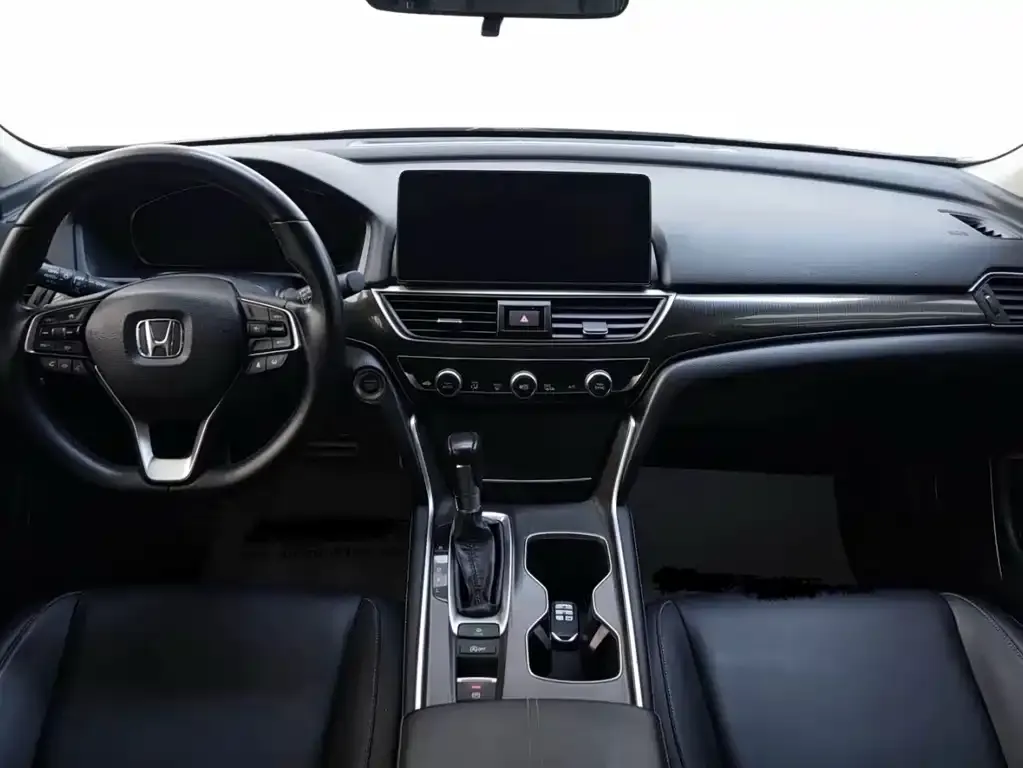 Honda Accord — фото 4