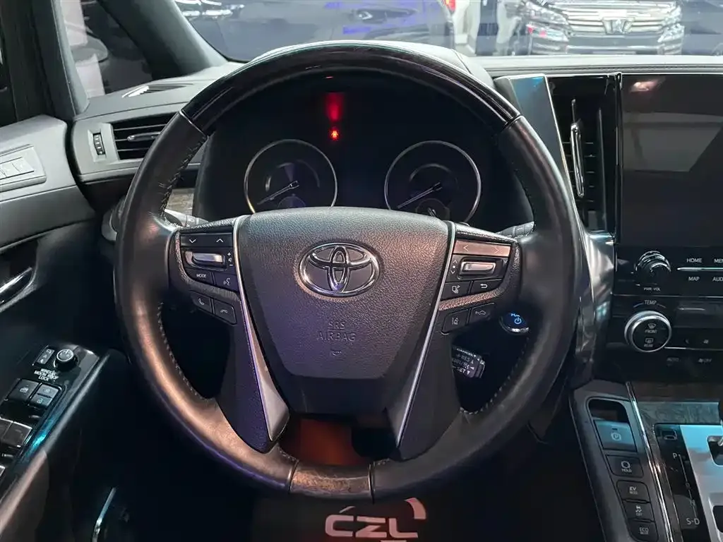 Toyota Vellfire 2023 из CN, фото 8