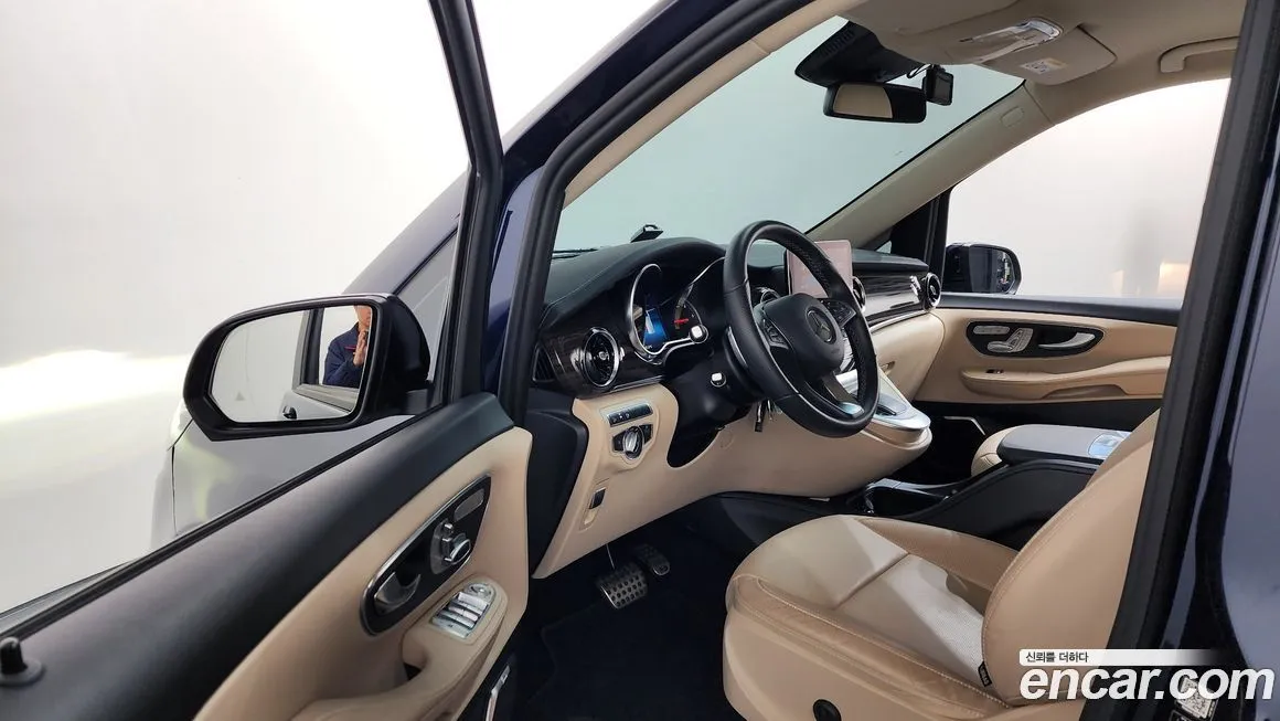 Mercedes-Benz V-Class 2022 из KR, фото 8